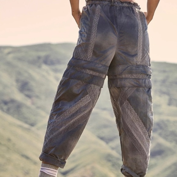 FP Movement Gray Forest Floor Combo Trailhead Convertible Pants- NWOT - Picture 11 of 15